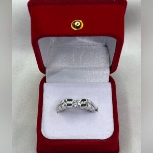 Elegant Silver Ring with moissanite diamond